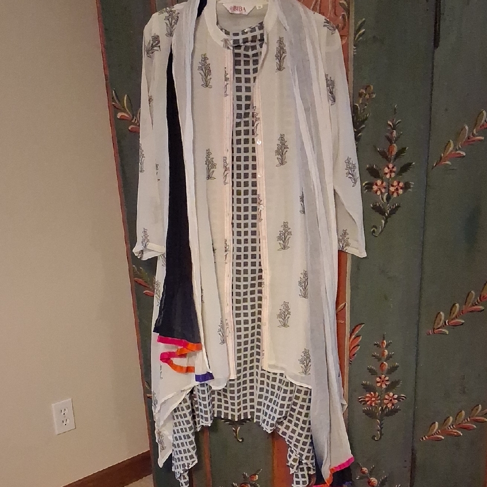4 Piece White & Black Patterned Dress with Colorful Trim Scarf Biba India Pants